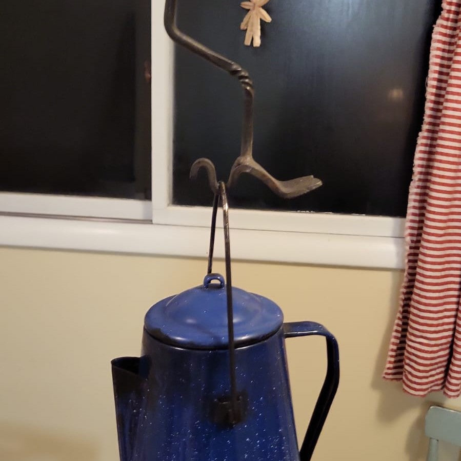 dutch oven lid lifter lifting coffee pot