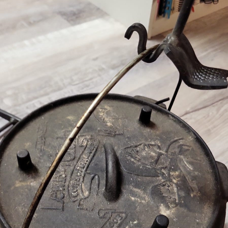 dutch oven lid lifter-hook in use