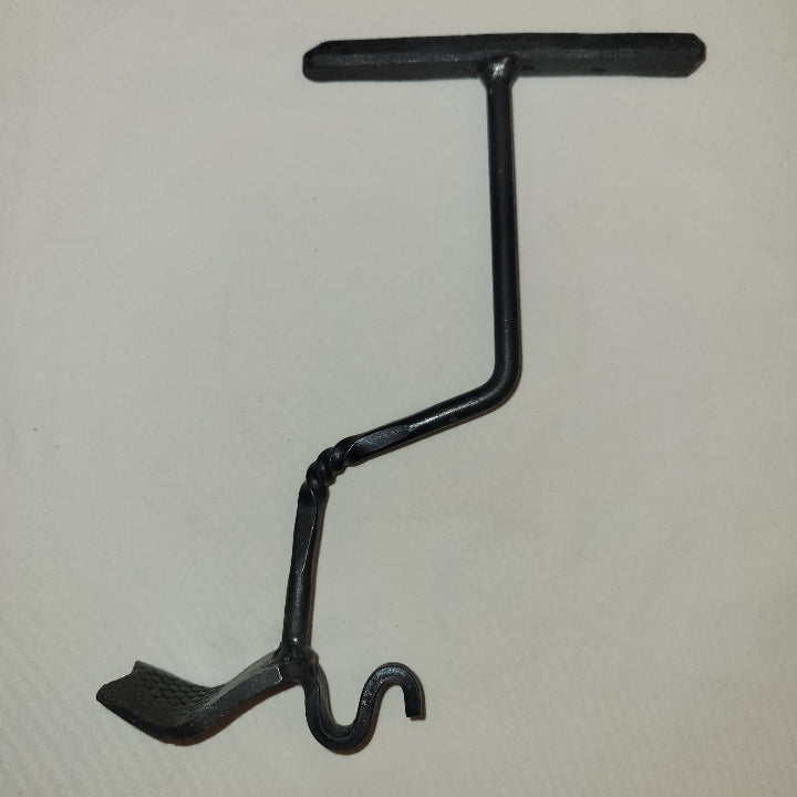 hand forged dutch oven lid lifter-side