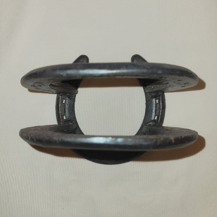 horseshoe napkin holder-top