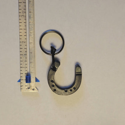 hand-forged horseshoe keychain-measured